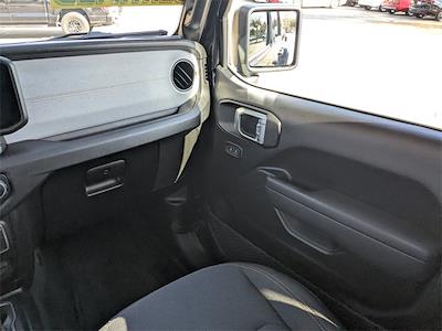 Used 2025 Jeep Gladiator - photo 1