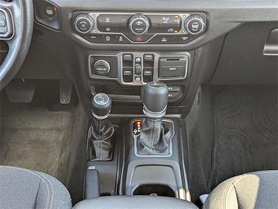 Used 2025 Jeep Gladiator - photo 1