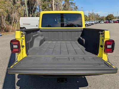 Used 2023 Jeep Gladiator - photo 1