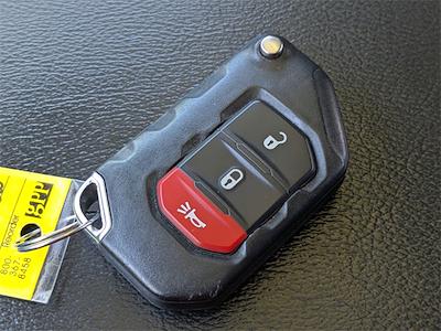 Used 2023 Jeep Gladiator - photo 1