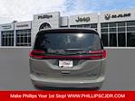 Used 2025 Chrysler Pacifica Select Minivan thumbnail 4