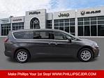 2023 Chrysler Pacifica FWD Minivan for sale #25476 - photo 2