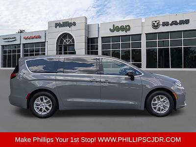 2025 Chrysler Pacifica FWD Minivan for sale #25492 - photo 2
