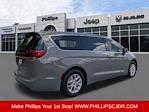 Used 2025 Chrysler Pacifica Select Minivan thumbnail 3