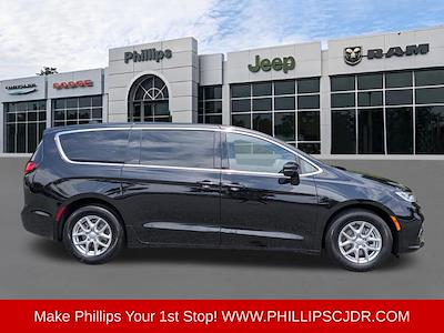 2026 Chrysler Pacifica FWD Minivan for sale #25554 - photo 2