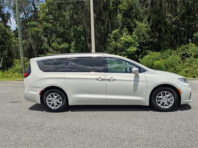 2021 Chrysler Pacifica FWD Minivan for sale #500651G - photo 2