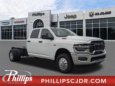 2025 Ram 3500 Crew Cab DRW 4x4 Cab Chassis for sale #500684 - photo 1