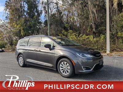 Used 2019 Chrysler Pacifica Touring L Minivan for sale #600148A - photo 1
