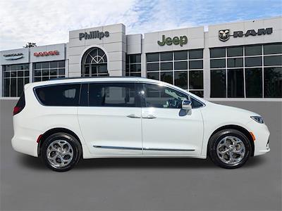 Used 2021 Chrysler Pacifica Limited Minivan for sale #600209A - photo 2