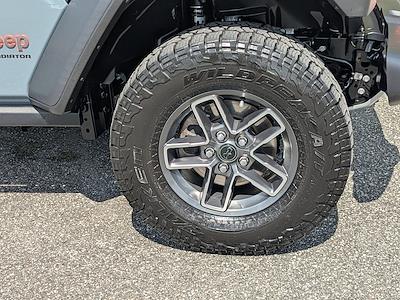 Used 2025 Jeep Gladiator - photo 1