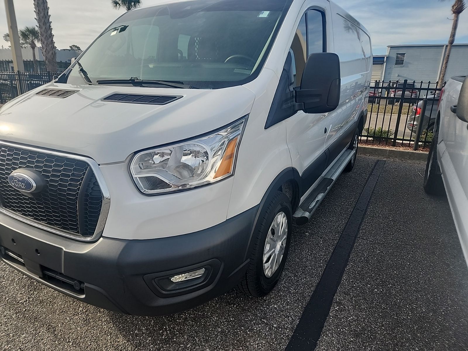Used 2021 Ford Transit 250 - photo 2