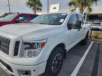 Used 2018 Nissan Titan PRO-4X Crew Cab for sale #PJN543317 - photo 2