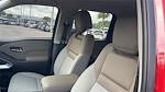 Used 2022 Nissan Frontier SV Crew Cab 4x4 Pickup for sale #PNN625026 - photo 15