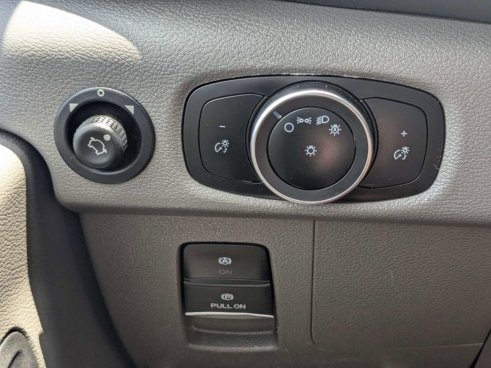 Used 2023 Ford Transit 250 - photo 29