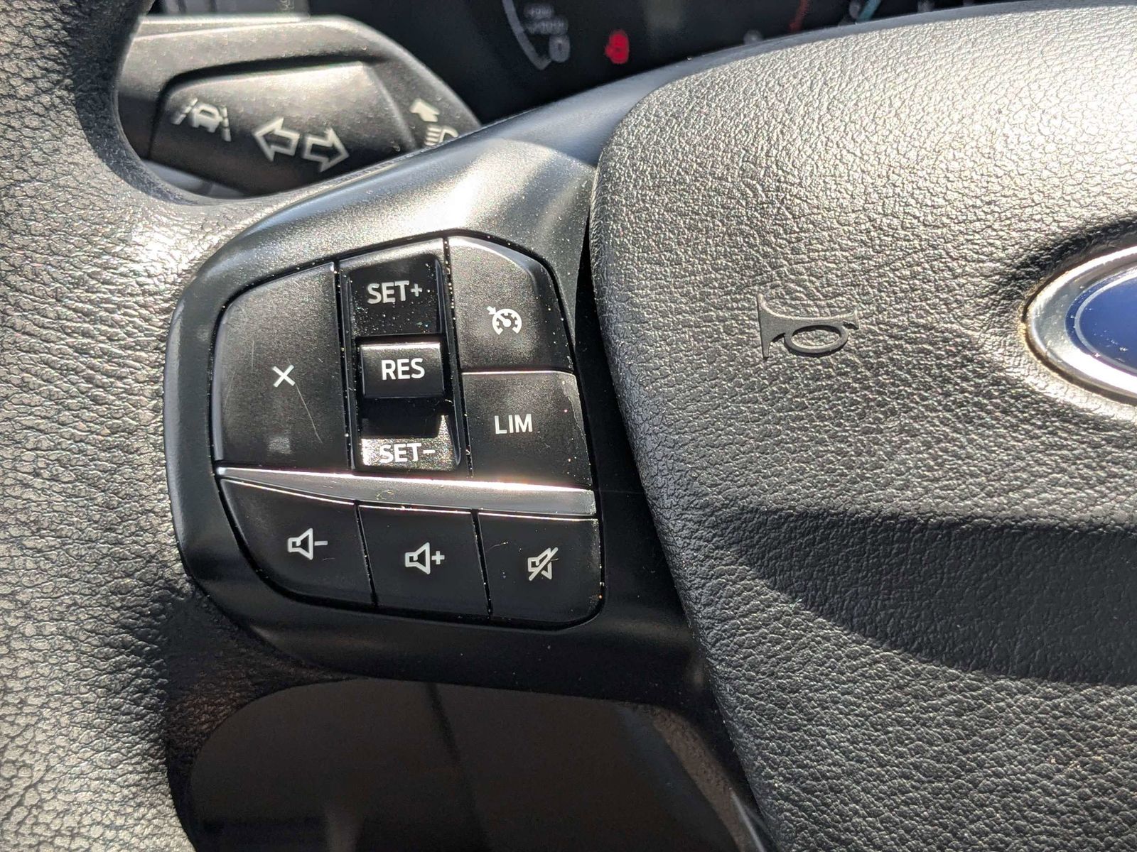 Used 2023 Ford Transit 250 - photo 30