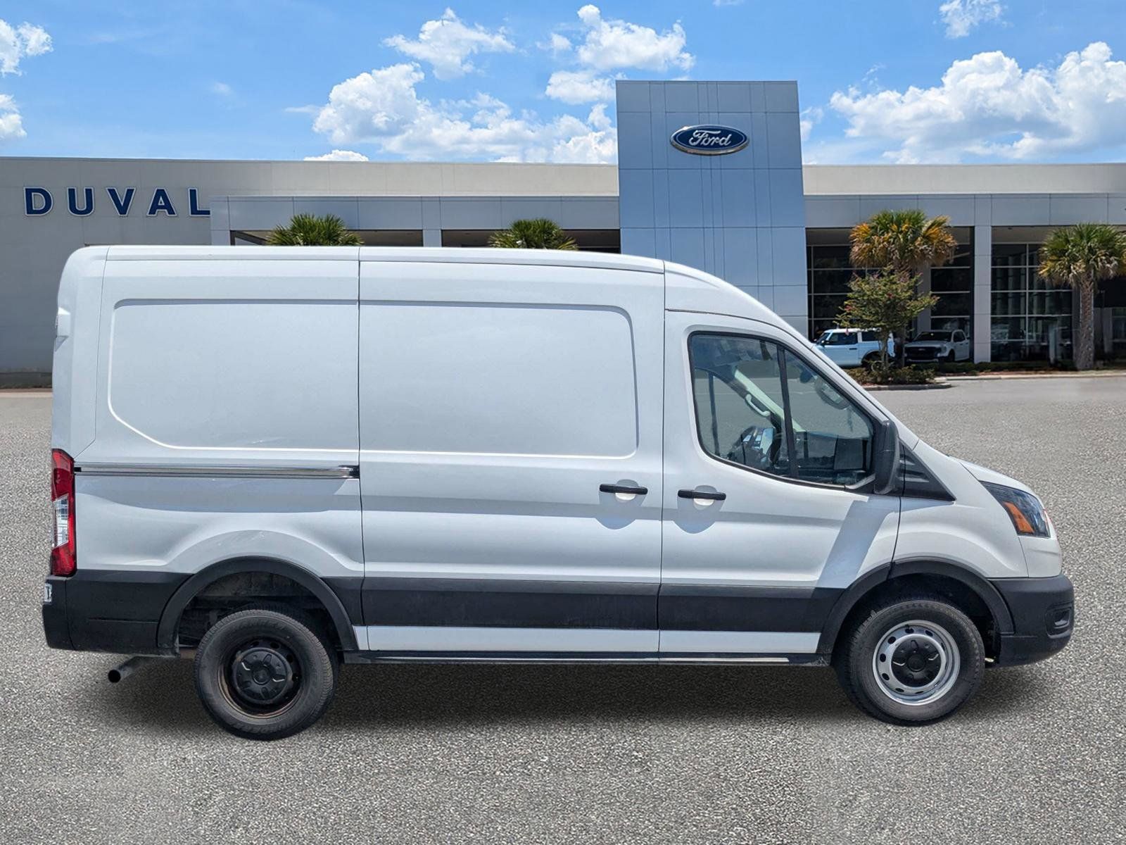 Used 2023 Ford Transit 250 - photo 6