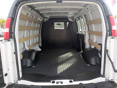 Used 2024 GMC Savana 2500 - photo 1