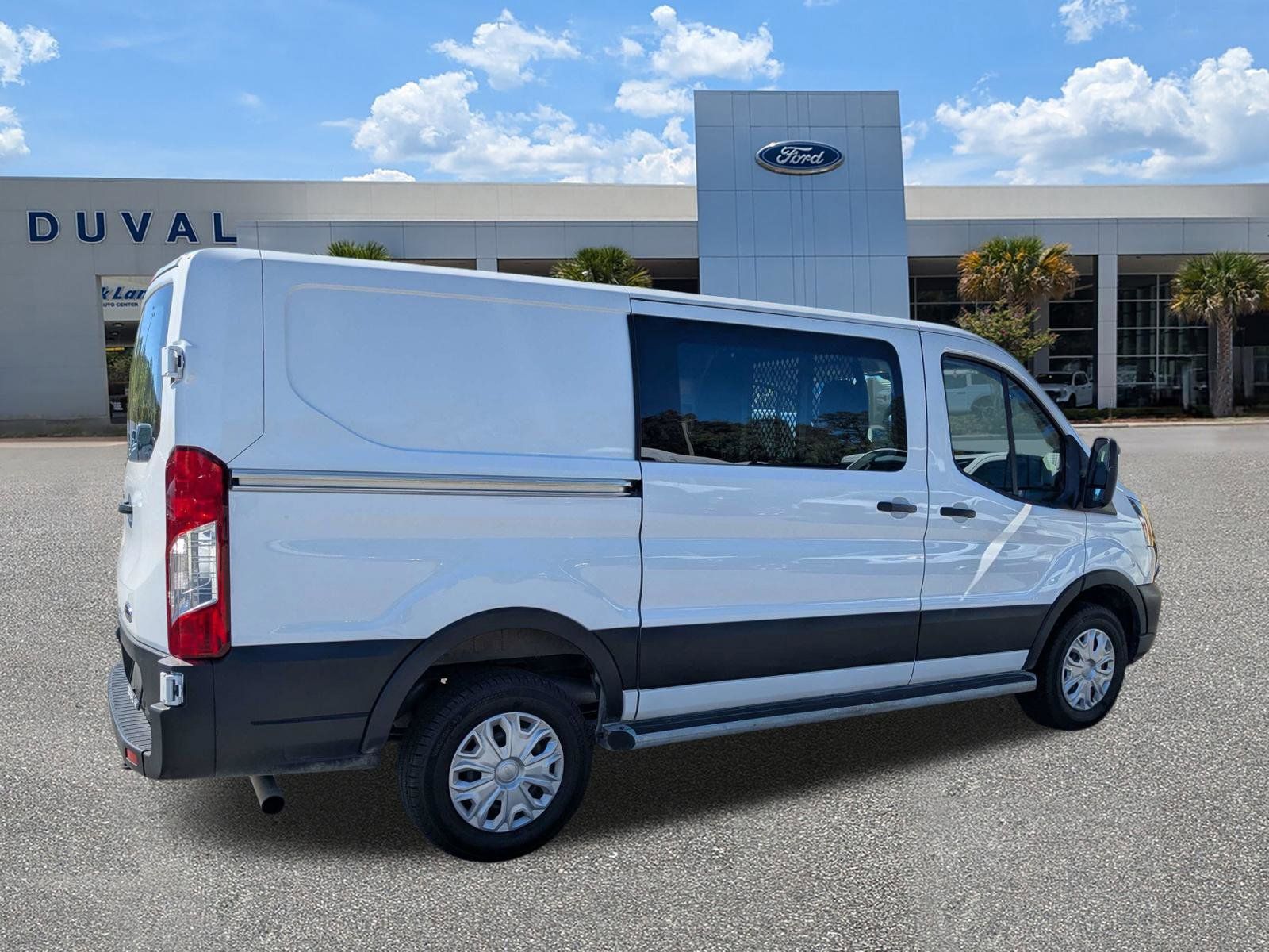 Used 2024 Ford Transit 250 - photo 2