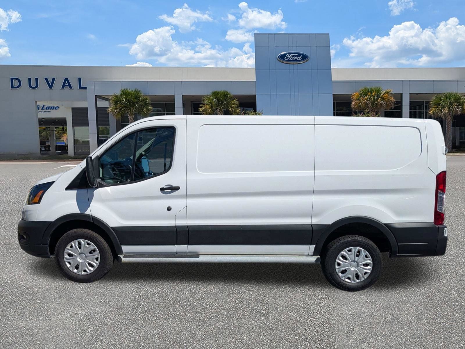 Used 2024 Ford Transit 250 - photo 9