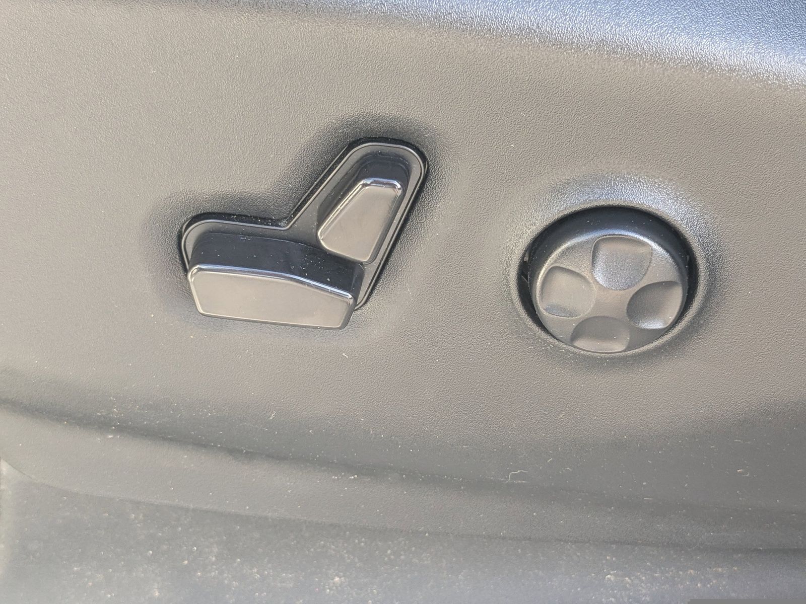 Used 2024 Chrysler Pacifica - photo 22
