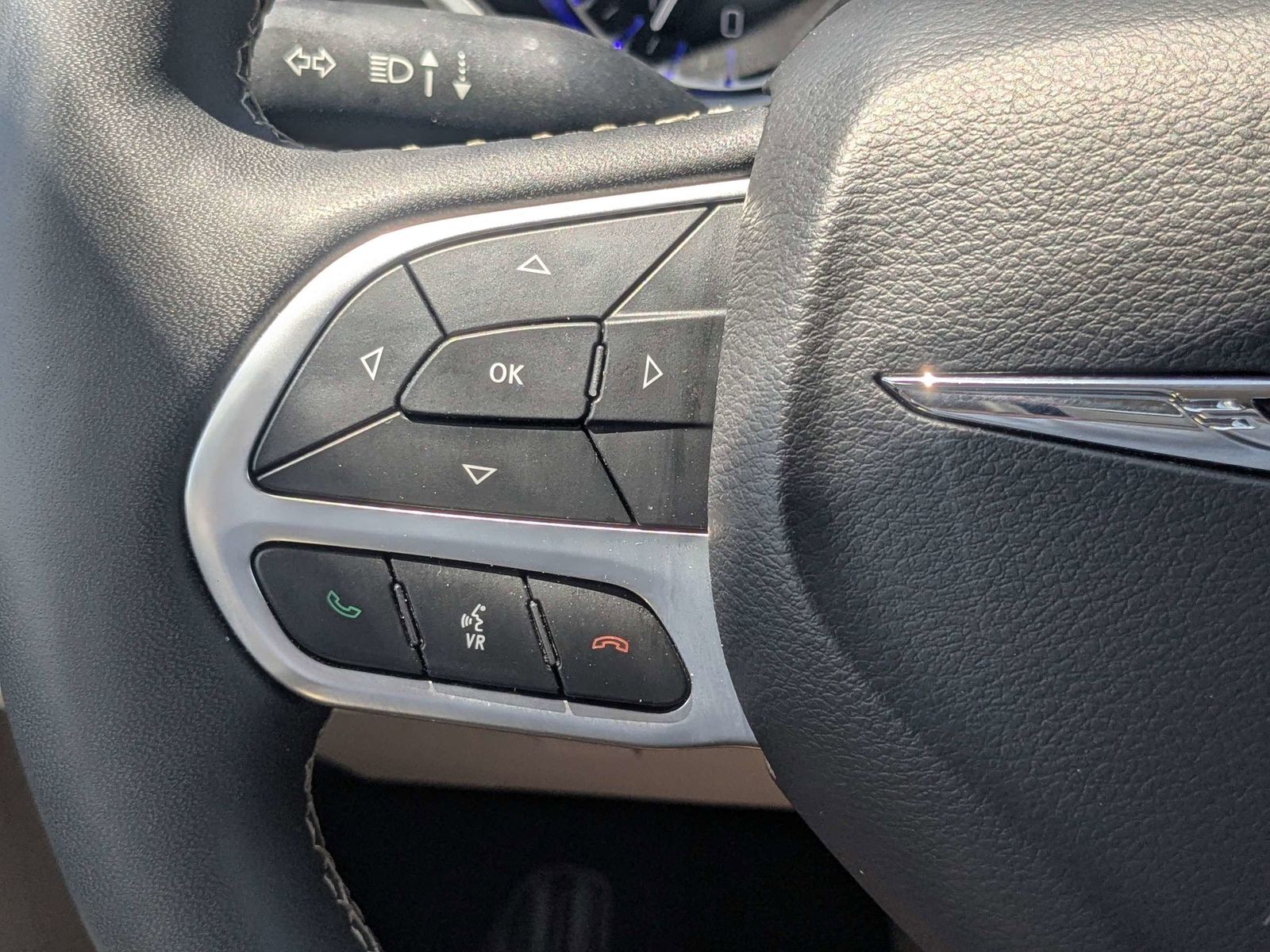Used 2024 Chrysler Pacifica - photo 29