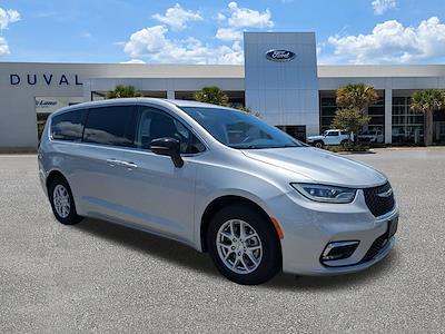 2024 Chrysler Pacifica FWD Minivan for sale #PRR142761 - photo 2