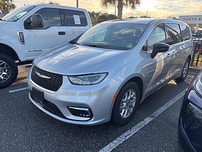 Used 2024 Chrysler Pacifica Touring L Minivan for sale #PRR149871 - photo 1