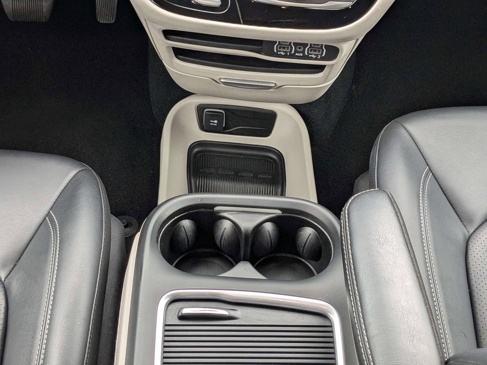Used 2024 Chrysler Pacifica - photo 17