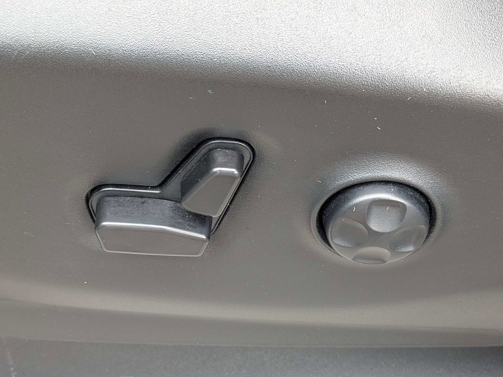 Used 2024 Chrysler Pacifica - photo 19
