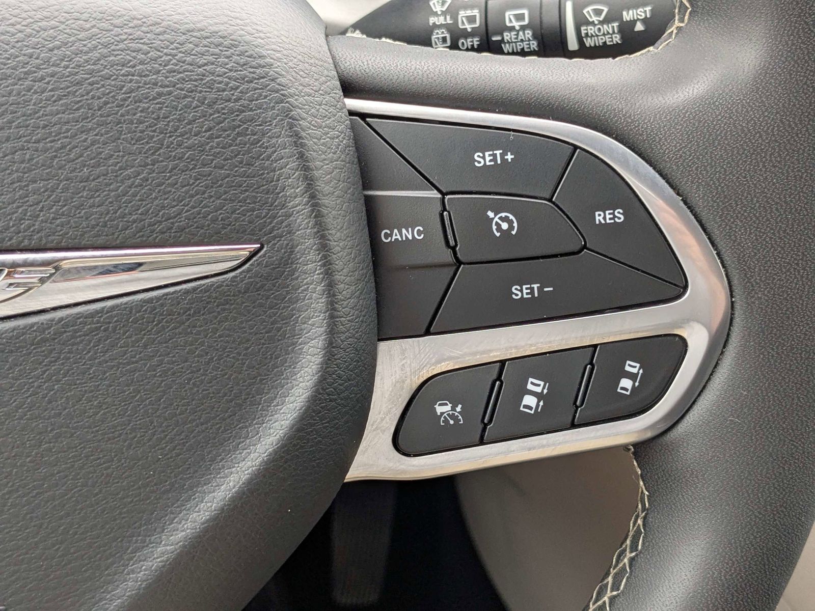 Used 2024 Chrysler Pacifica - photo 27