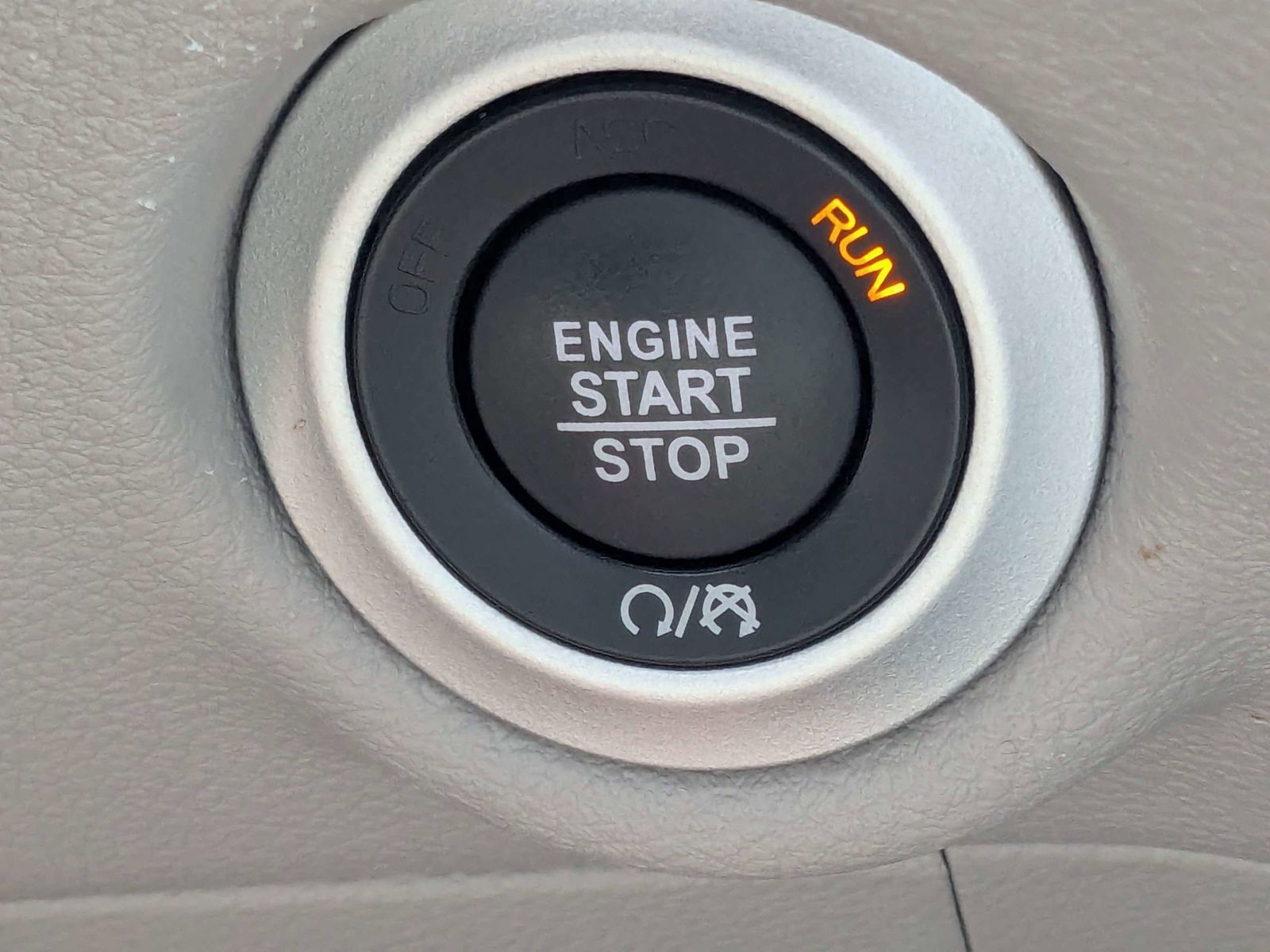 Used 2024 Chrysler Pacifica - photo 30