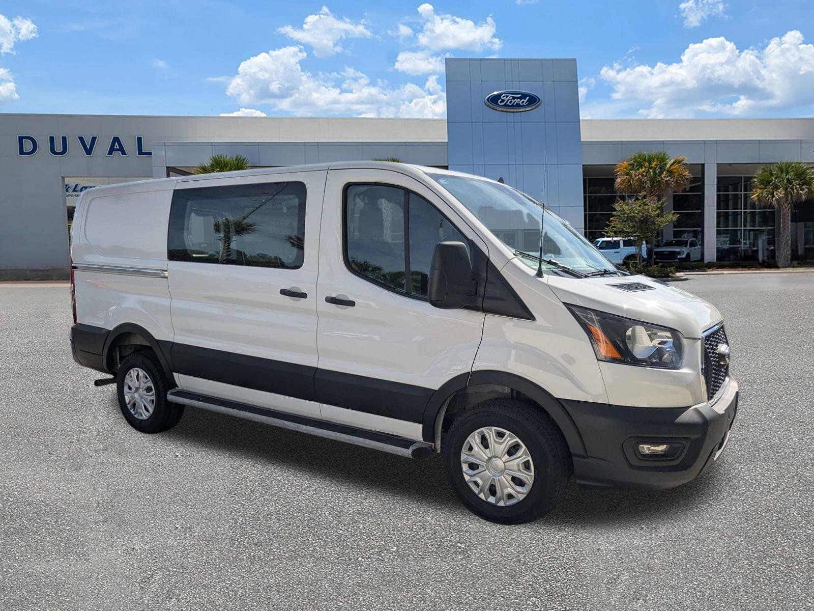 Used 2025 Ford Transit 250 - photo 2