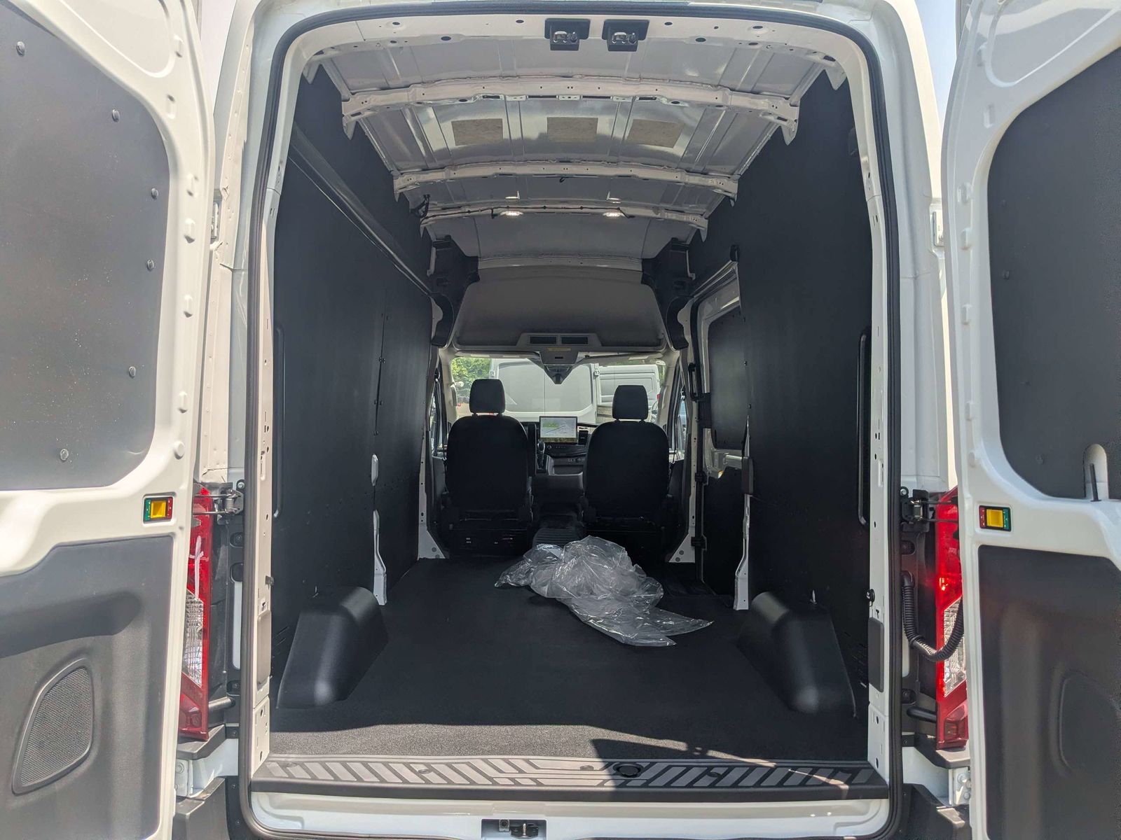 New 2026 Ford Transit 250 - photo 15