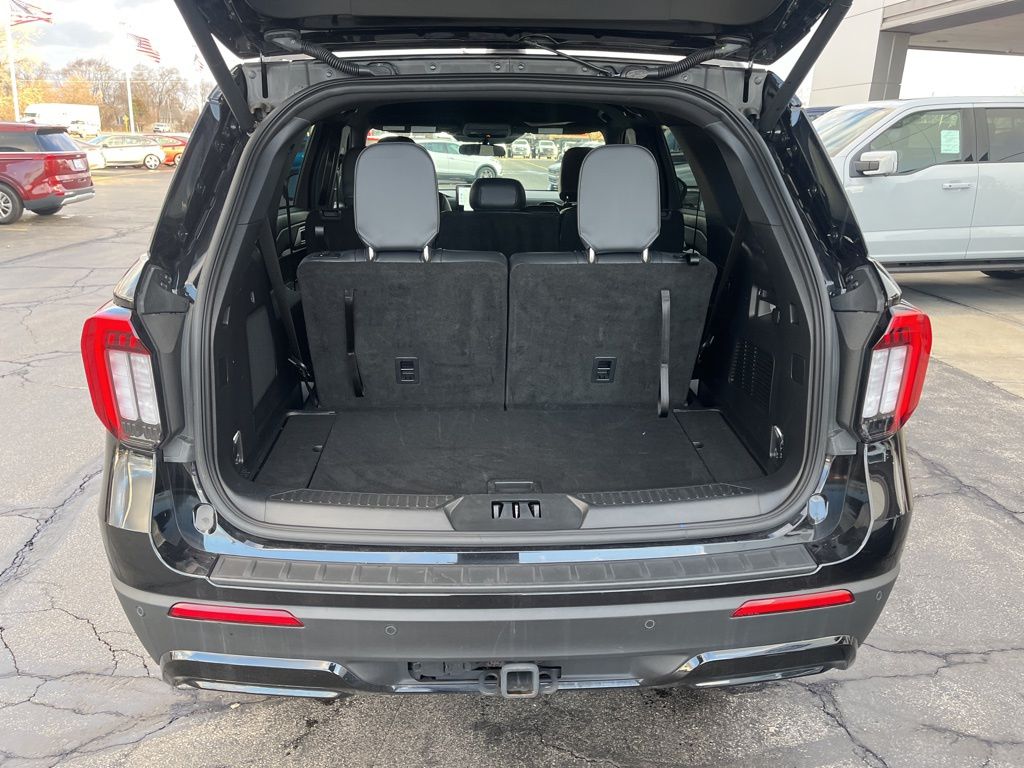 Used 2025 Ford Explorer - photo 21