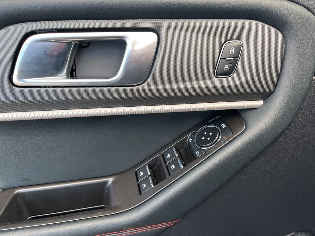 Used 2025 Ford Explorer - photo 25