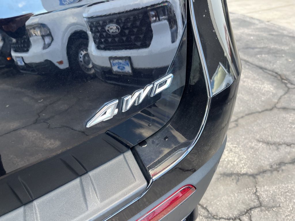 Used 2025 Ford Explorer - photo 7