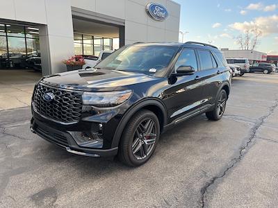 Used 2025 Ford Explorer - photo 1