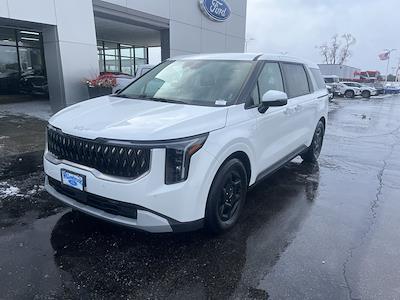 Used 2025 Kia Carnival - photo 1