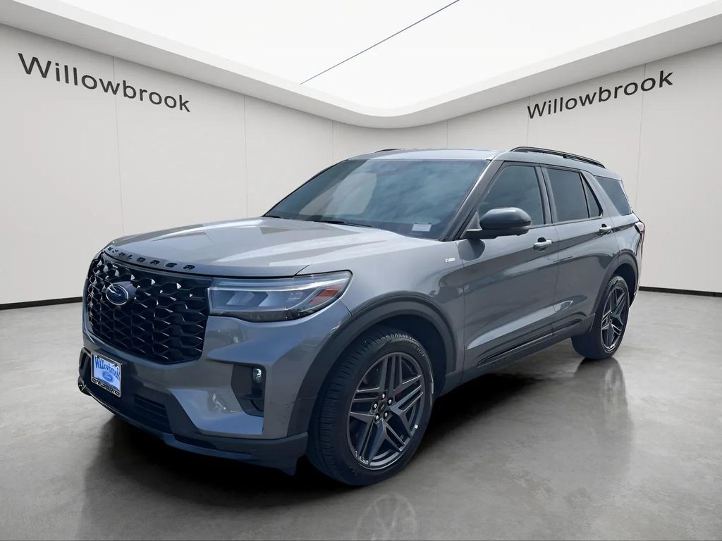 Used 2025 Ford Explorer - photo 1