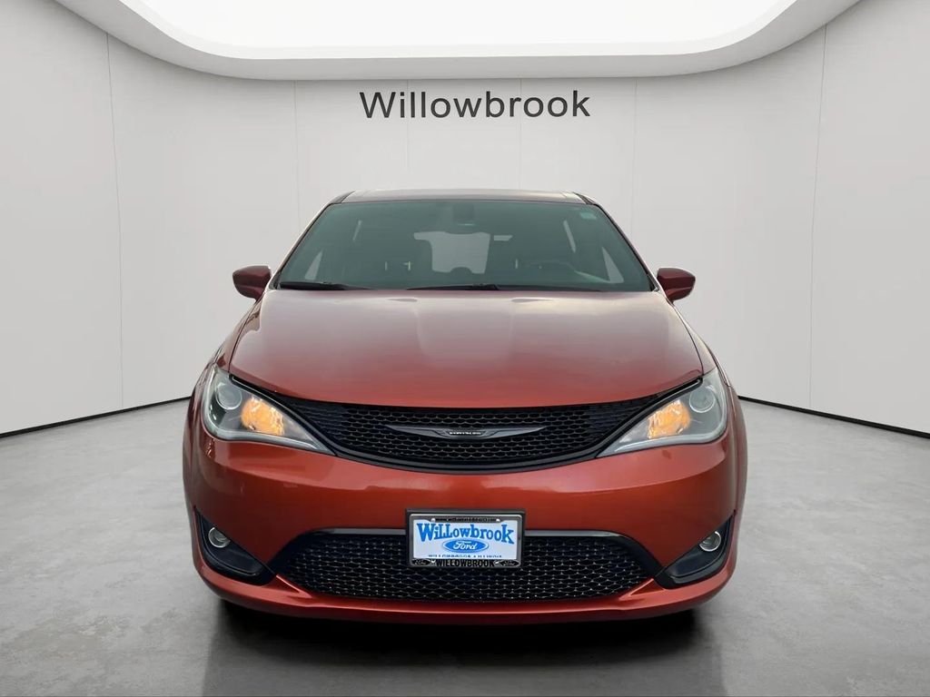 Used 2018 Chrysler Pacifica - photo 9