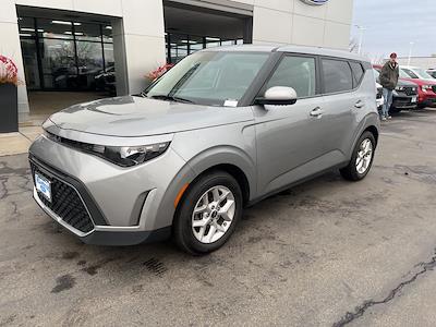 Used 2023 Kia Soul - photo 1