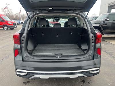 Used 2023 Kia Seltos - photo 1