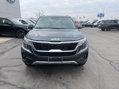 Used 2023 Kia Seltos - photo 1