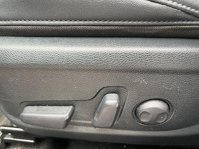 Used 2023 Kia Seltos - photo 1