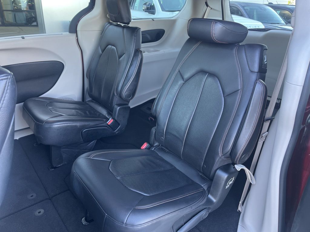 Used 2017 Chrysler Pacifica - photo 20