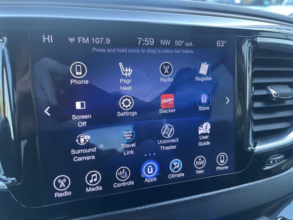 Used 2017 Chrysler Pacifica - photo 32