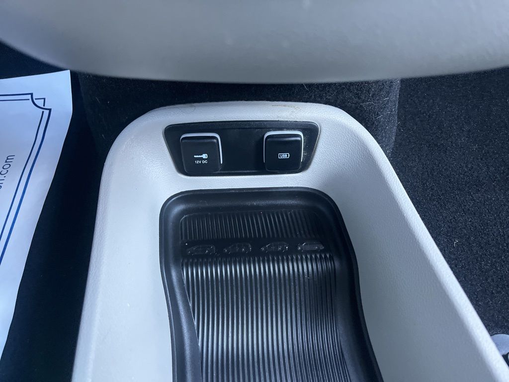 Used 2017 Chrysler Pacifica - photo 37