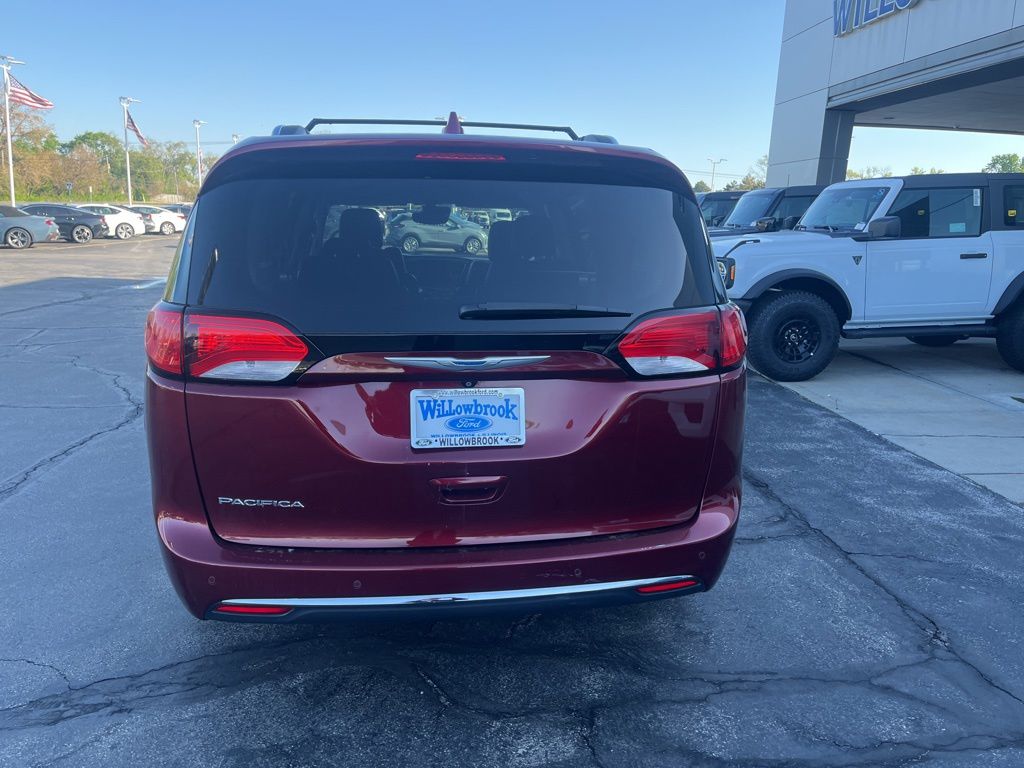 Used 2017 Chrysler Pacifica - photo 7