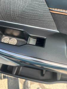 Used 2024 Ford F-250 - photo 1