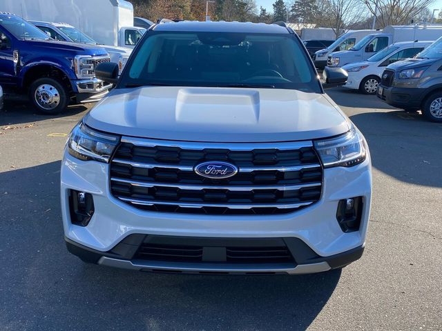 New 2026 Ford Explorer - photo 2